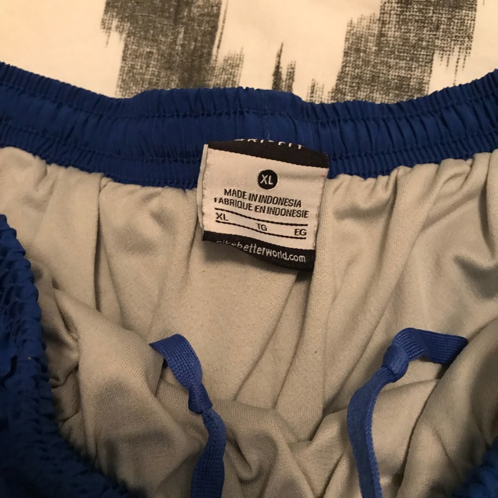Nike Tempo Short - Picture 2 of 4